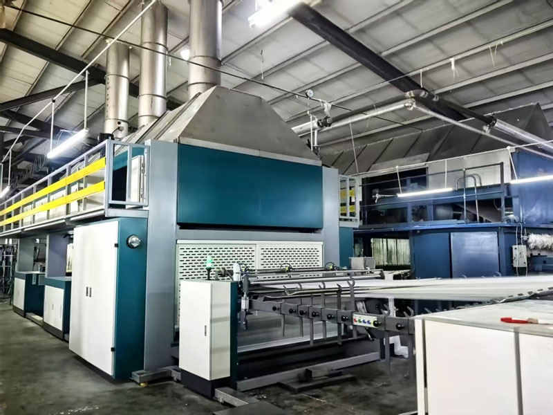 Short fiber spun yarn sizing machine